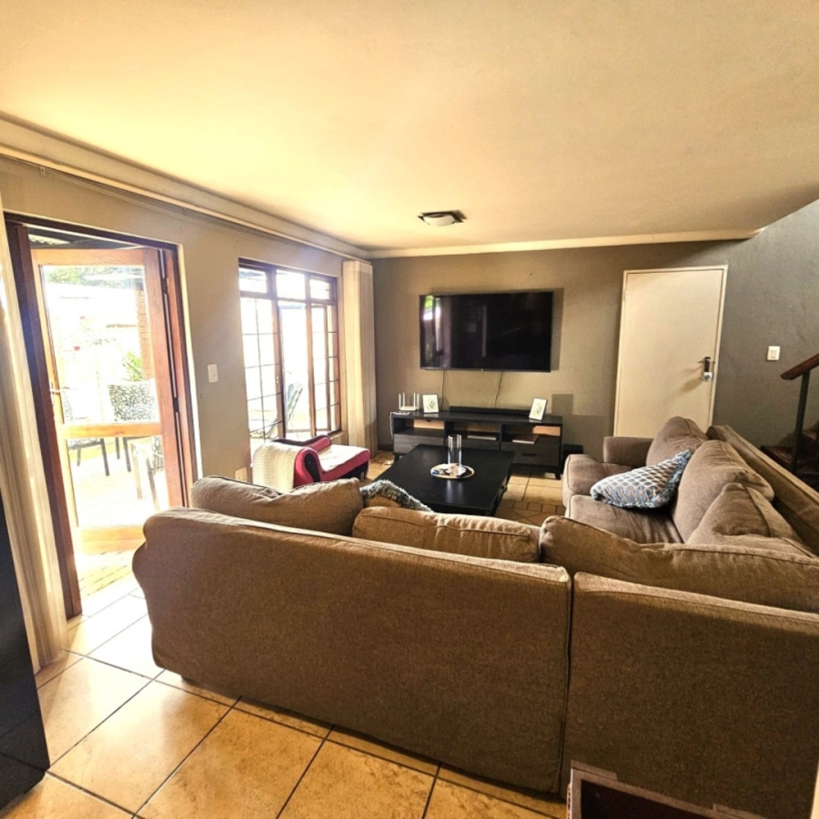 To Let 3 Bedroom Property for Rent in Waterval East North West